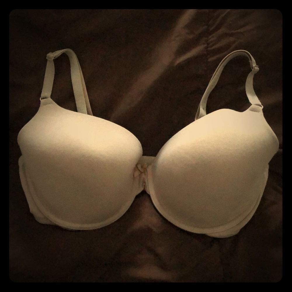 38DD Victoria’s Secret Bra